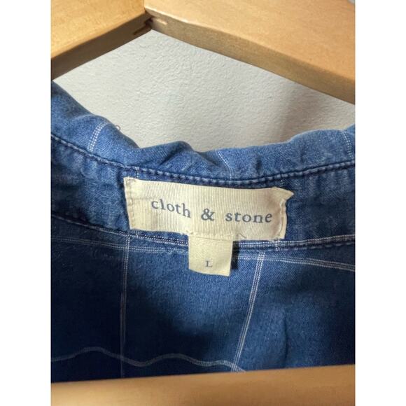 Anthropologie Cloth and Stone Button Front Shirt Top Plaid Blue Large V-Neck - Picture 3 of 5